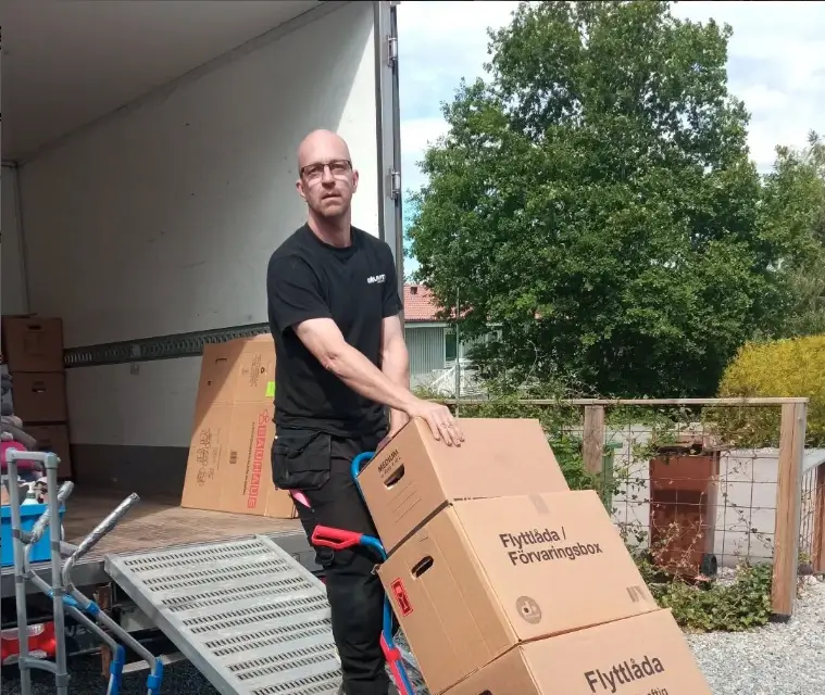 Bohagsflytt flytthjälp köping, flytthjälp hallstahammar
